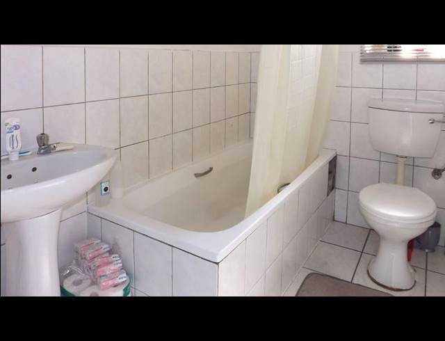 3 BEDROOM HOUSE FOR SALE IN RUYTERWACHT